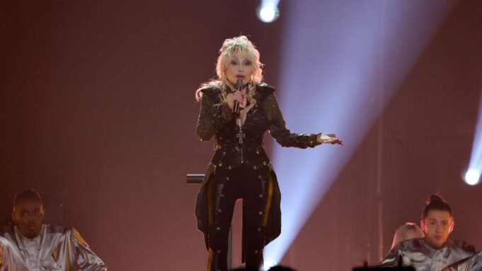 Dolly-Parton.jpg