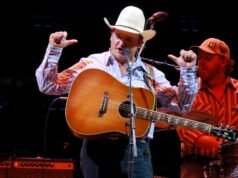 Jake Worthington anuncia que está dando um tempo na música