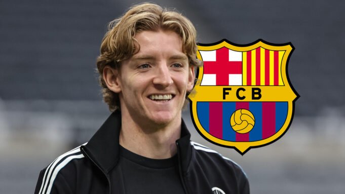 F365-One-Badge-Anthony-Gordon-FC-Barcelona.jpg