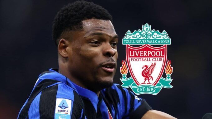F365-One-Badge-Denzel-Dumfries-Liverpool-2.jpg