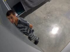Imigrante colombiano encontrado morto sob custódia do ICE, guarda ignora apelos para ligar para a mãe: relatório