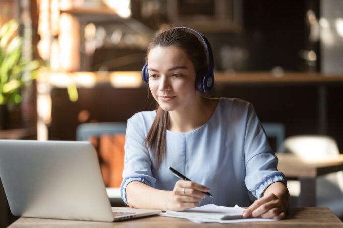 Learning-Online-From-Home-NBS.jpg