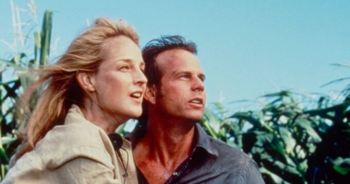 MSDTWIS_WB002-Twister-25-Things.jpg