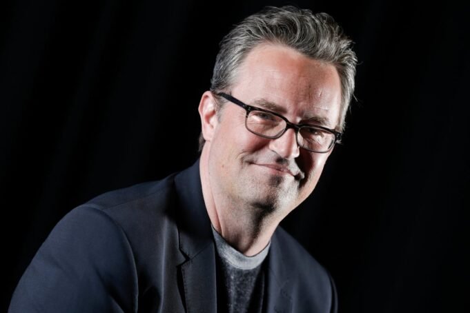 Matthew_Perry_Auction_32818.jpg