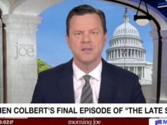 Morning Joe se pergunta quando o colega apresentador noturno de Colbert será o próximo