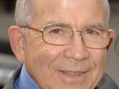 Editor de jornal e ex-presidente da Associated Press, Donald Newhouse, morre aos 96 anos