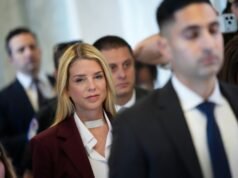 Bondi defende o tratamento dos arquivos do caso Epstein em depoimento na Câmara – NBC Nova York