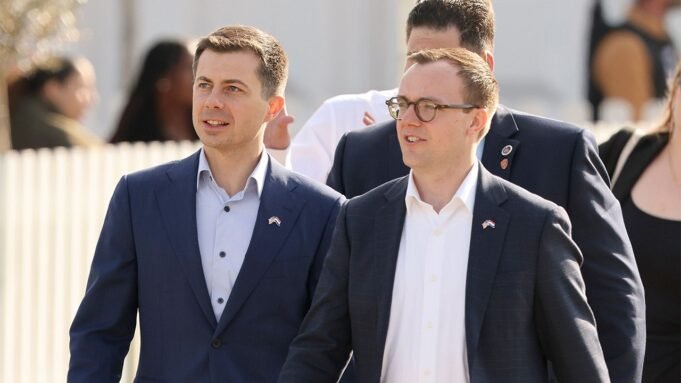 Pete-Buttigieg-Husband-Chasten-Buttigieg.jpg