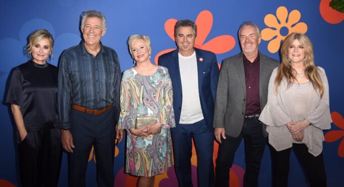 Susan-Olsen-brady-bunch-cast-scaled.jpg