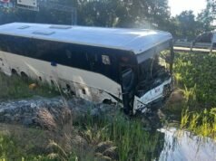 Motorista de ônibus da Virgínia acusado de acidente que matou 5 pessoas, incluindo familiares que iam para o casamento