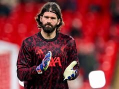 Relatórios contrastantes sobre Alisson Becker