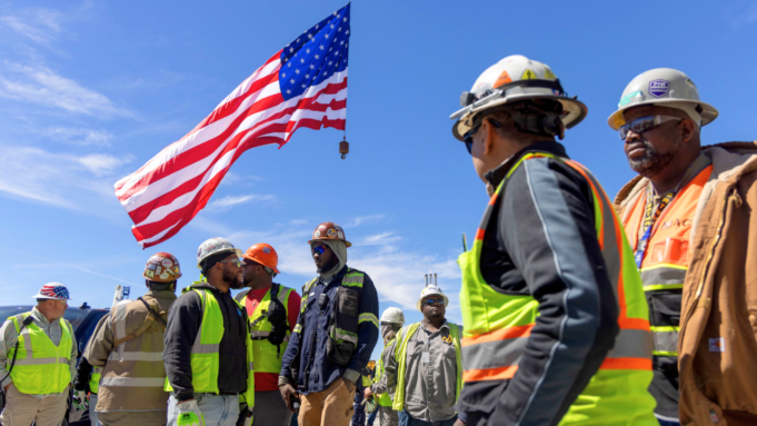 american-flag-construction-worker.png