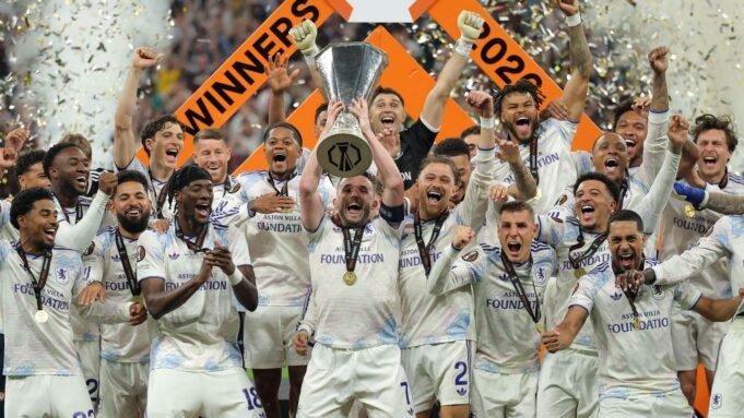 aston-villa-europa-league-trophy-2026.jpg