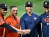 Os arremessadores do Astros se combinaram para fazer história na vitória sobre o Rangers.