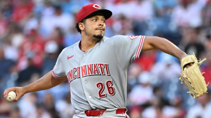 chase-burns-defying-odds-as-early-nl-cy-young.jpg