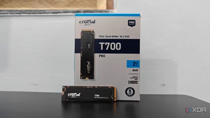 crucial-t700-ssd-box-hero.jpg