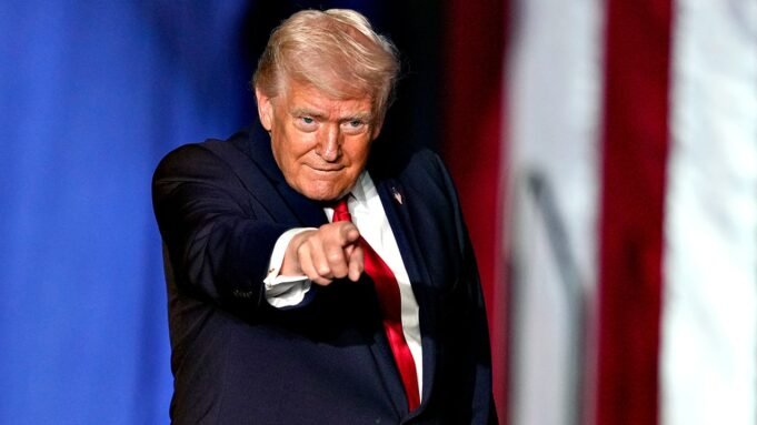 donald-trump-pointing.jpg
