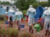 Homens armados atacam um hospital congolês que trata pacientes de Ebola e roubam corpos de parentes