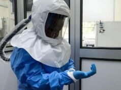Uganda fecha fronteira com o Congo devido ao surto de Ébola