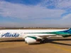 Alaska Airlines abre novo capítulo com voo para Londres e lounge histórico em Seattle