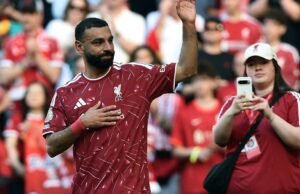 Mo Salah finaliza com uma assistência em um emocionante canto de cisne na vitória do Liverpool em 1 a 1 contra o Brentford