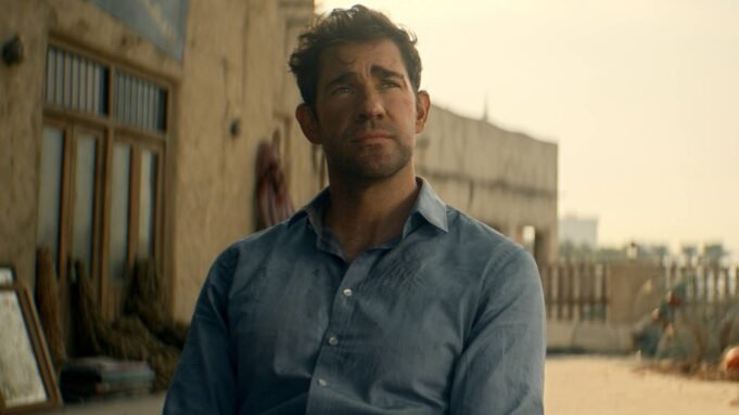 john-krasinski-looks-up-and-stares-in-jack-ryan-ghost-war.jpg