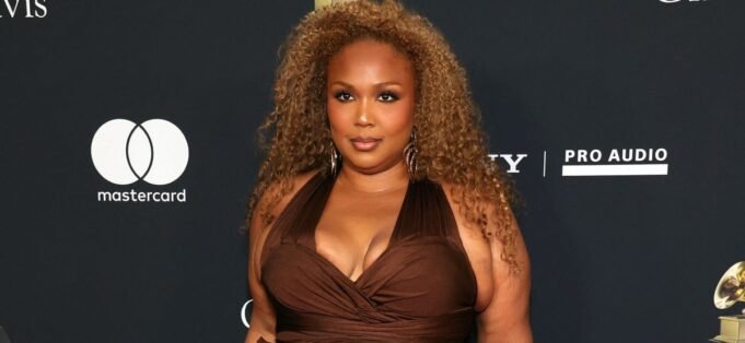 lizzo-red-carpet.jpg