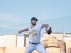 Michael Forret faz a terceira partida consecutiva de qualidade como Biscuits Down Biloxi, 9-3