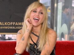 Miley Cyrus chora durante discurso emocional na Calçada da Fama