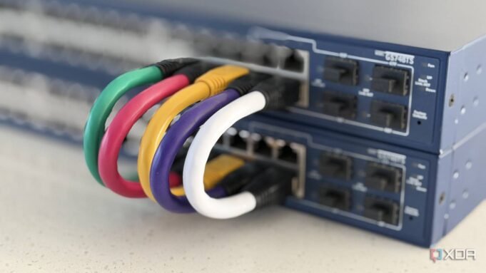 netgear-gs748t-48-port-switches.jpg