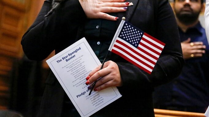 new-citizen-swearing-in.jpg