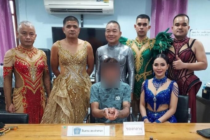 police-tha-luang-lop-buri-128658380.jpg
