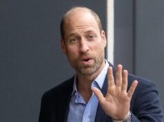 Príncipe William é pego ignorando chamada na final de futebol