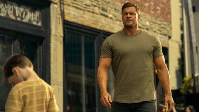 reacher-season-3-alan-ritchson.jpg