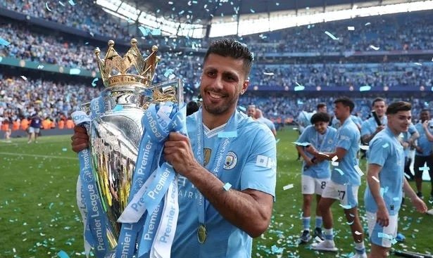 rodri-pl-trohpy.jpg