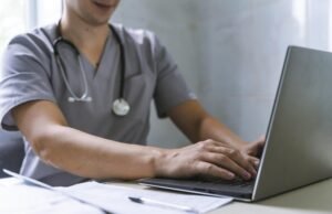 Conformidade com OBBBA: O que os prestadores de cuidados de saúde precisam saber sobre relatórios qualificados de horas extras