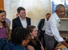 Obama em campanha para o candidato ao Senado do Texas, James Tallarico, em Austin