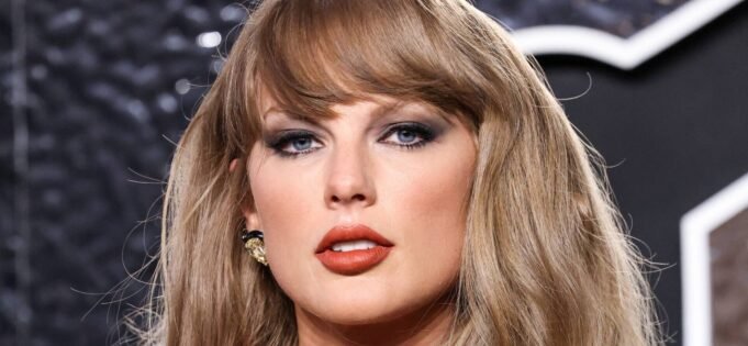 taylor-swift-1-scaled-e1777397948203.jpg
