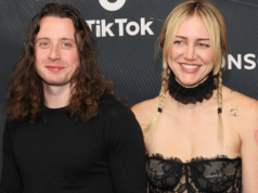 Rory Culkin dá as boas-vindas ao primeiro bebê e compartilha a foto