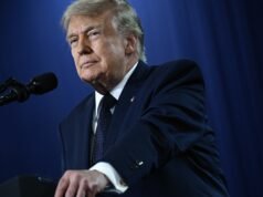 Trump discursa no Cemitério Nacional de Arlington