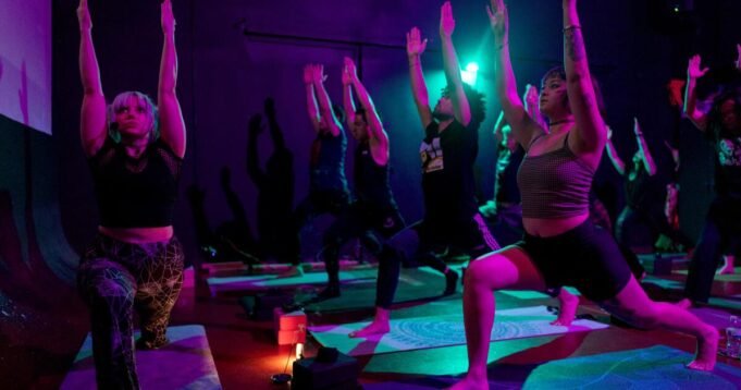 urlhttps3A2F2Fcalifornia-times-brightspot.s3.amazonaws.com2F1c2F4a2Facc8e6c34b41baea422aa2251e412F1544966-wk-goth-yoga-0001-eat.jpg