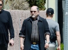 O ícone de Seinfeld, Jason Alexander, 66, aparece em Los Angeles pela primeira vez em seis anos… Veja-o agora