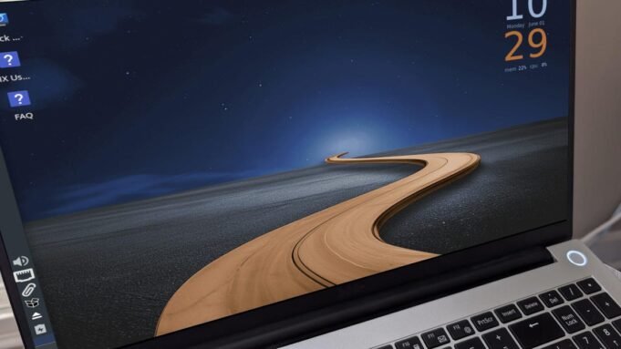 1780363231_mxlinuxlaptophero.jpg