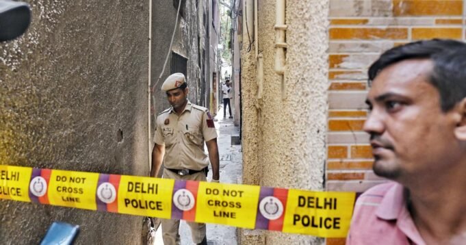 19delhi-police-murder.jpg