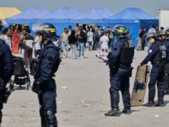UE chega a acordo de migração para abrir mais centros de deportação e detenção no estrangeiro