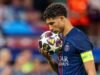 Cada jogador pode ganhar com vários clubes.