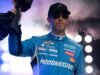 Denny Hamlin ganha um emocionante Cracker Barrel 400.