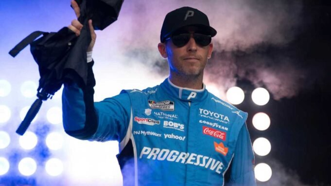 denny-hamlin-wins-thrilling-cracker-barrel-400.jpg
