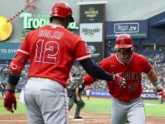 Os anjos precisam que o Star Slugger aqueça em junho