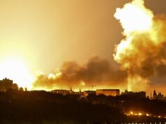 Rússia lança ataques massivos de mísseis e drones na Ucrânia, matando várias pessoas e ferindo dezenas
